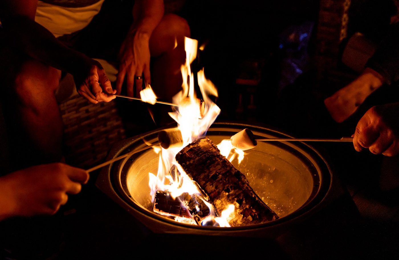 outdoor entertainment firepit