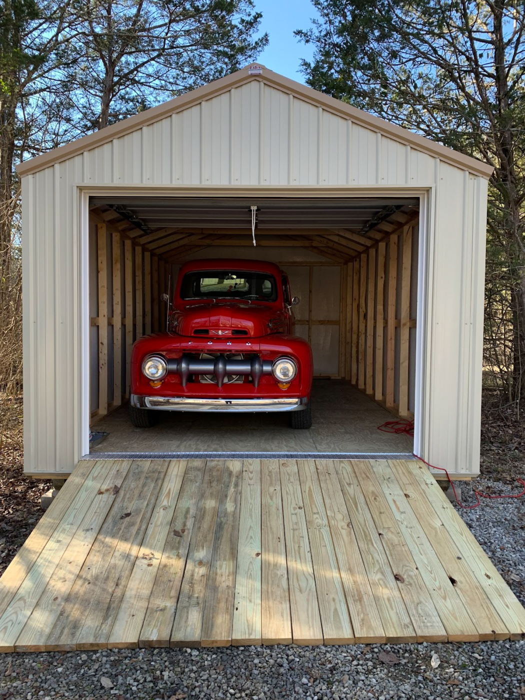 custom 1 car garage