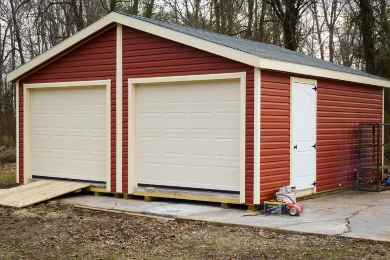 how much does an outdoor prefab garages cost