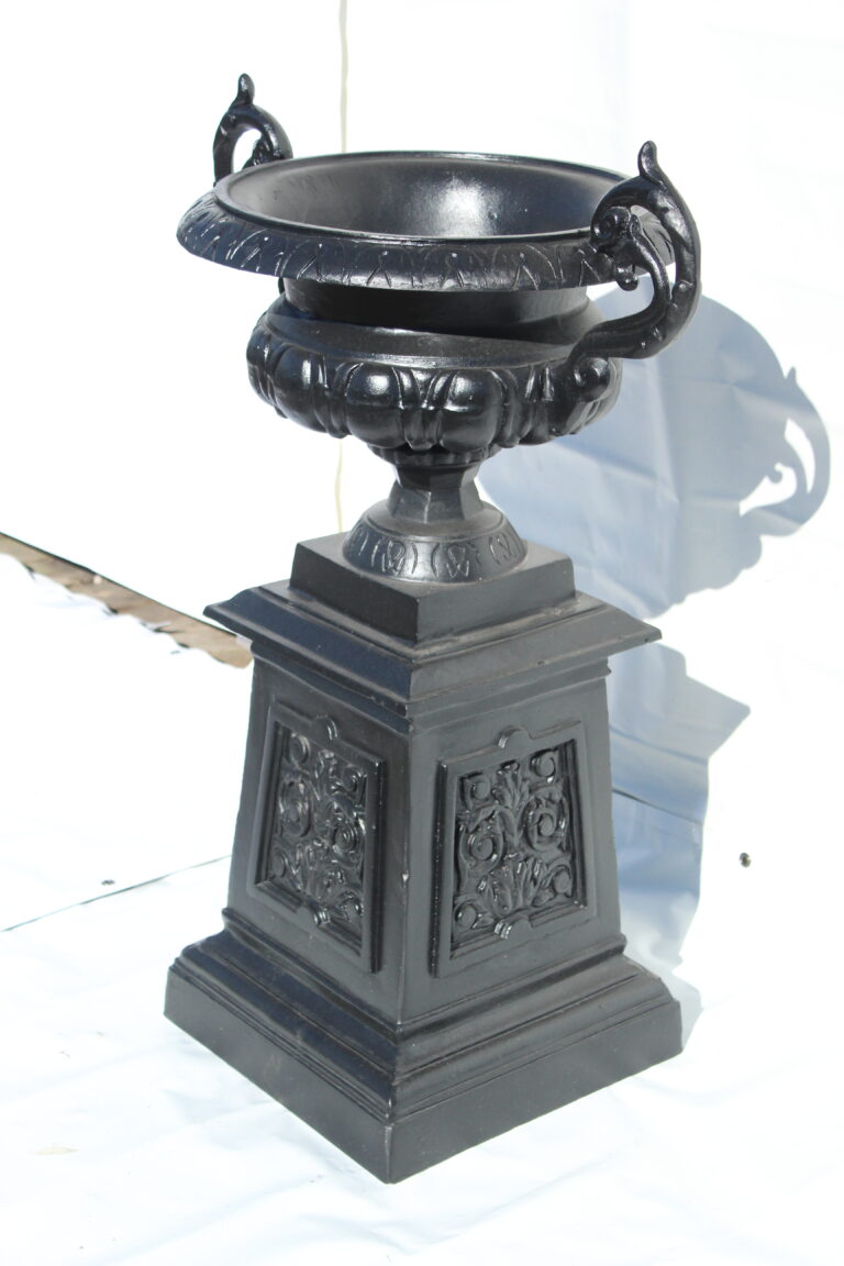 Lancaster Urn on Pedestal w Handles (2)