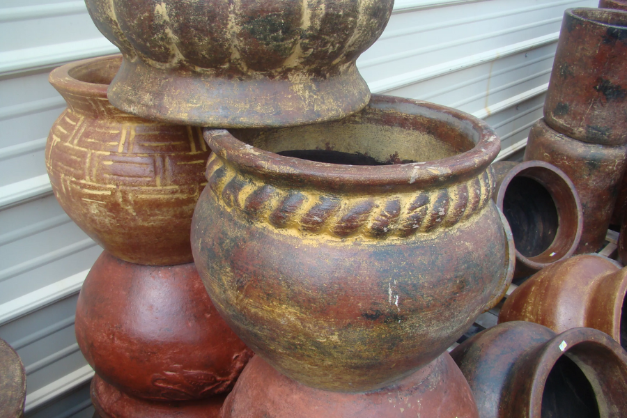 terra cotta pots